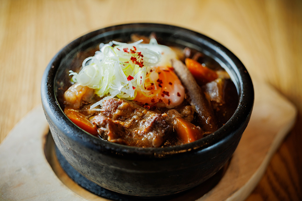 牛すじ塩煮込み